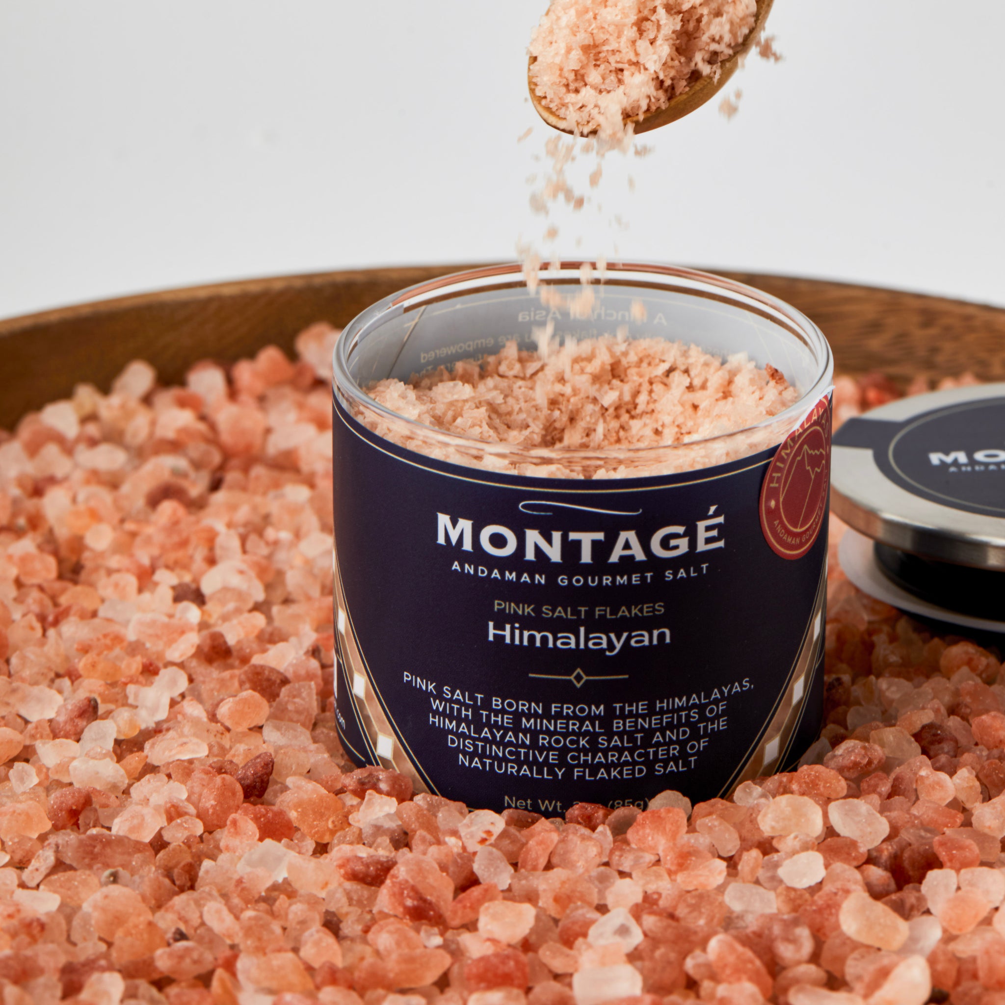 Montagé Pink Salt Flakes with spoon